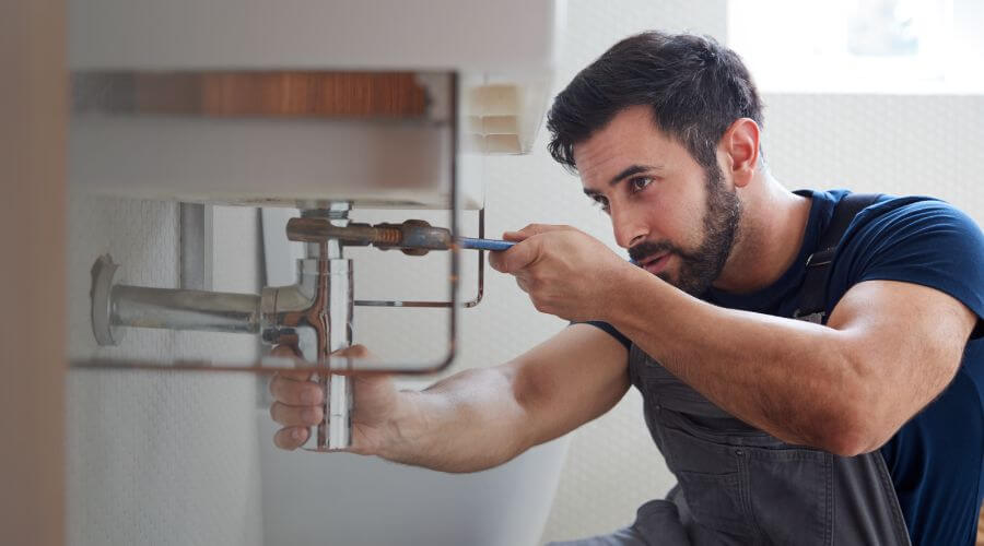 Local tankless water heater installation in Elkhart, IA